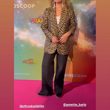 Annette Barlo - Rare Event and Candid Collection in screenshot_2024 12 08 18 18 09 67_1c337646f29875672b5a61192b9010f9.jpg - hidden celebrity photo